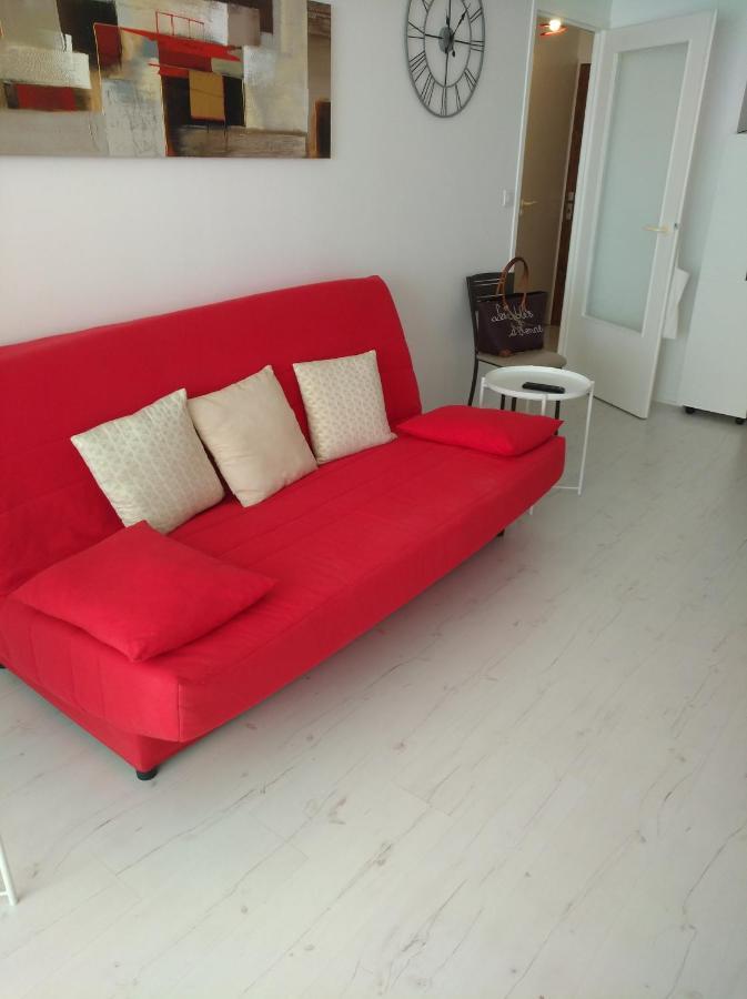 Appartement 2 Pieces Avec Une Grande Terrasse, 3 Etoiles, Wifi, Box Pour Vehicule Et Velos Les Sables-dʼOlonne Eksteriør billede